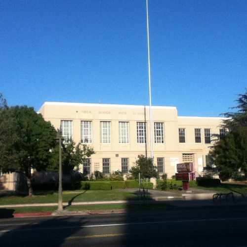 photo of Virgil Middle School at 152 North Vermont Avenue Los Angeles CA 90004
