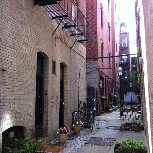 photo of Champney Place Private Way at 38-38A Grove Street Boston MA 02114