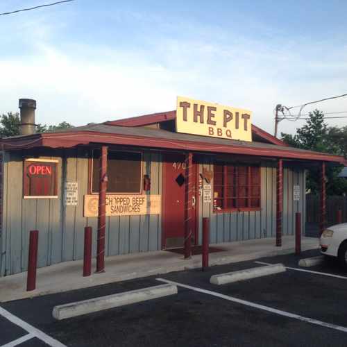photo of The Pit Barbeque at 4701 Burnet Road Austin TX 78756