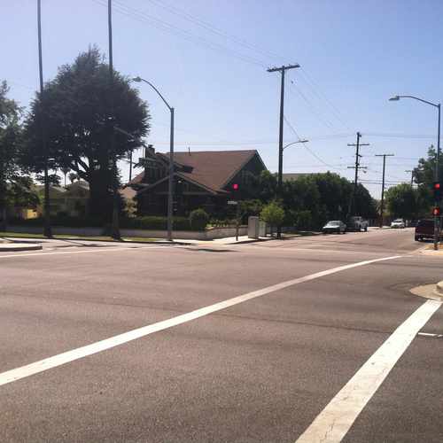 photo of Brand And Mott St. at 511 South Brand Boulevard San Fernando CA 91340