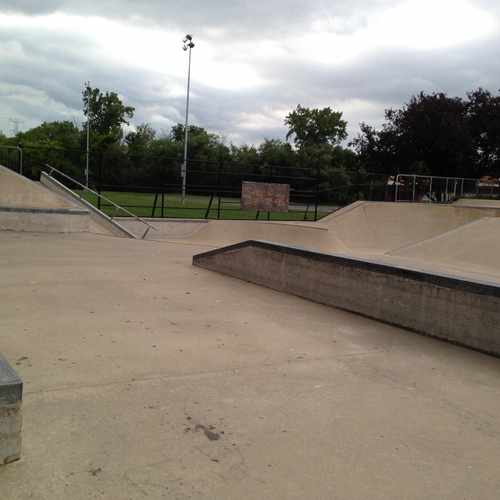 photo of Euclid Skatepark at 1600 Euclid Avenue Mount Prospect IL 60056
