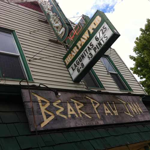 photo of Bear Paw Inn at 3237 Southeast Milwaukie Avenue Portland OR 97202