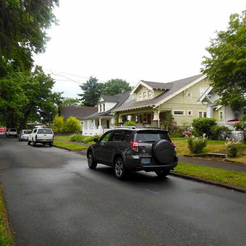 photo of Tree-lined Street at 6904 Southeast Foster Road Portland OR 97206