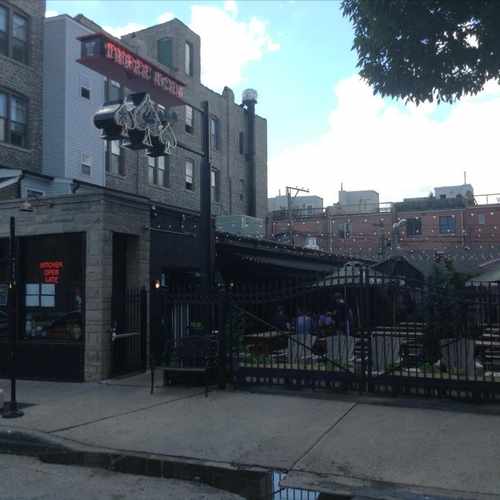 photo of 3 Aces at 1298 West Taylor Street Chicago IL 60607