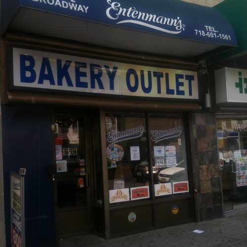 photo of Entenmanns Bakery Outlet at 5625 Broadway Bronx NY 10463