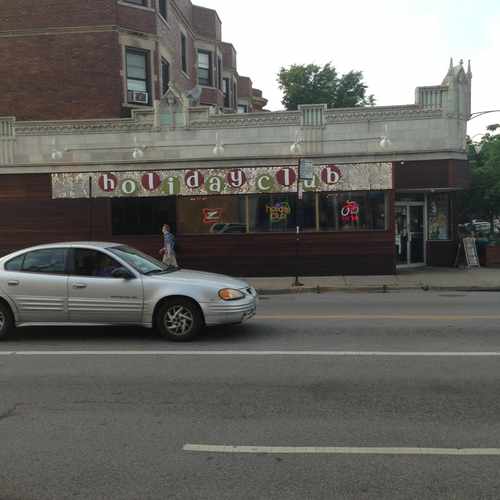 photo of Holiday Club at 4000 North Sheridan Road Chicago IL 60613