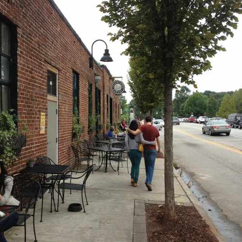 photo of Highland Bakery at 655 Highland Avenue Northeast Atlanta GA 30312