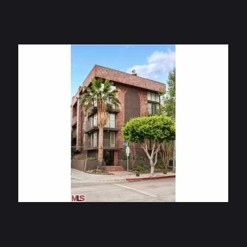 photo of 549.000 at 869 South Wooster Street Los Angeles CA 90035