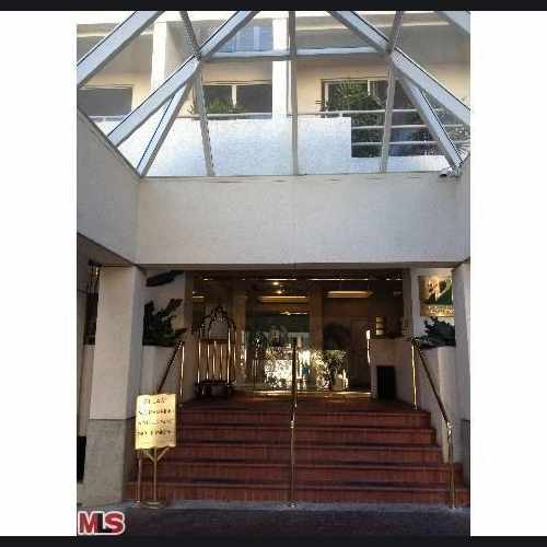 photo of 535.000 at 1131 Alta Loma Road West Hollywood CA 90069