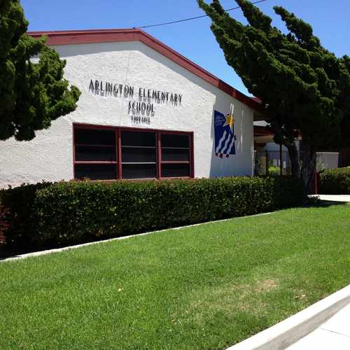 photo of Arlington Elementary School at 17900 Van Ness Avenue Torrance CA 90504