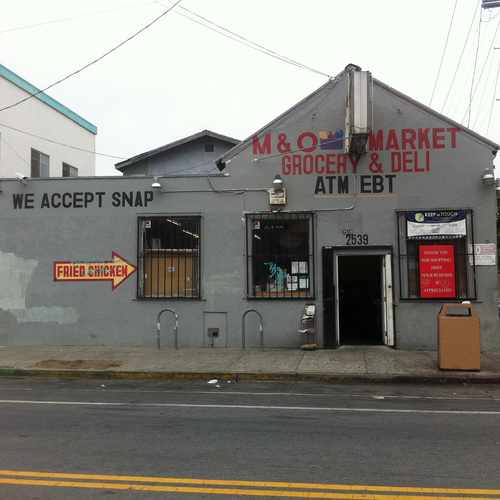 photo of M & O Market at 2539 Market Street Oakland CA 94607