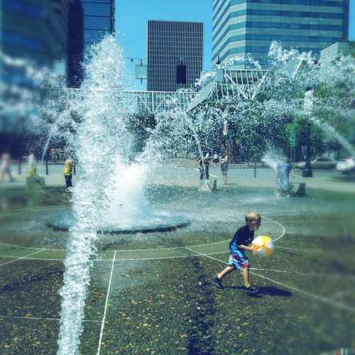 photo of Salmon Street Springs at 900 Southwest Naito Parkway Portland OR 97204