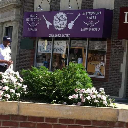photo of Cintioli Music Center at 5349 Oxford Avenue Philadelphia PA 19124