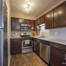 Rental info for The Greenway at Carol Stream