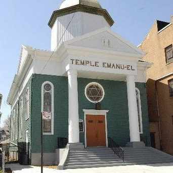 Photo of Temple Emenau-el in Port Richmond, New York