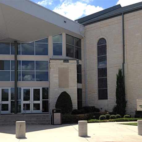 Photo of Saint Louis King of France Catholic Church in Crestview, Austin