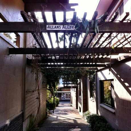 Photo of Allan's Alley in Bainbridge Island