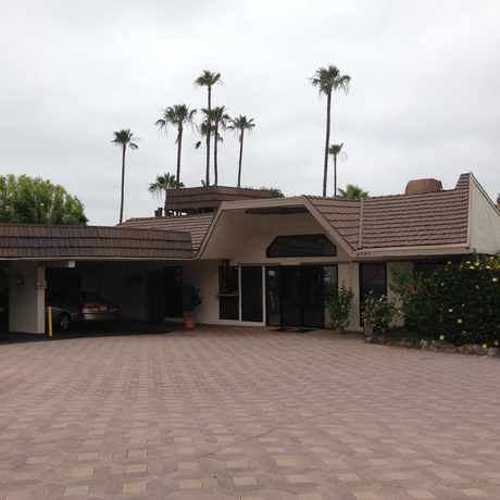 Photo of Super 8 Long Beach in Traffic Circle, Long Beach