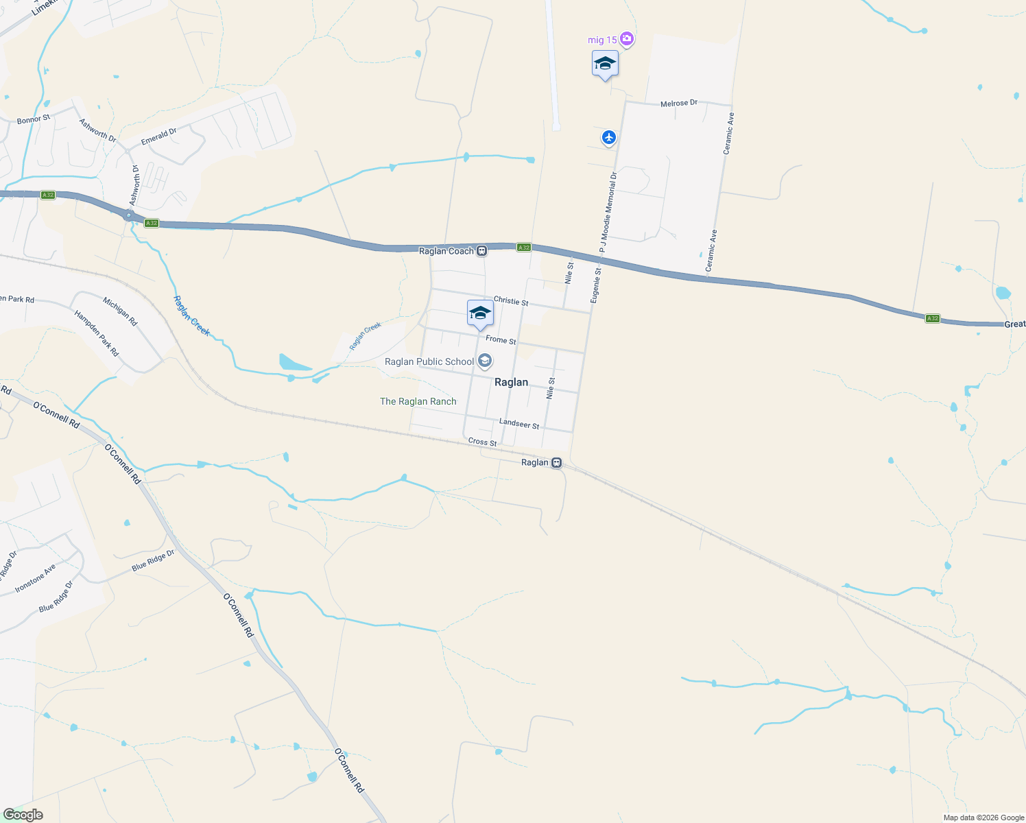 map of restaurants, bars, coffee shops, grocery stores, and more near 11 Locke Street in Raglan