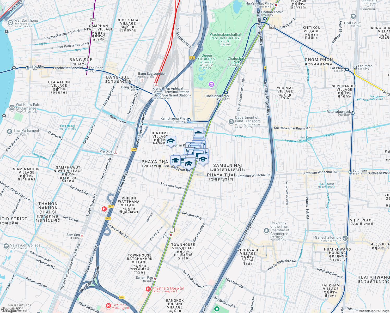 map of restaurants, bars, coffee shops, grocery stores, and more near 400 Phahonyothin in Bangkok