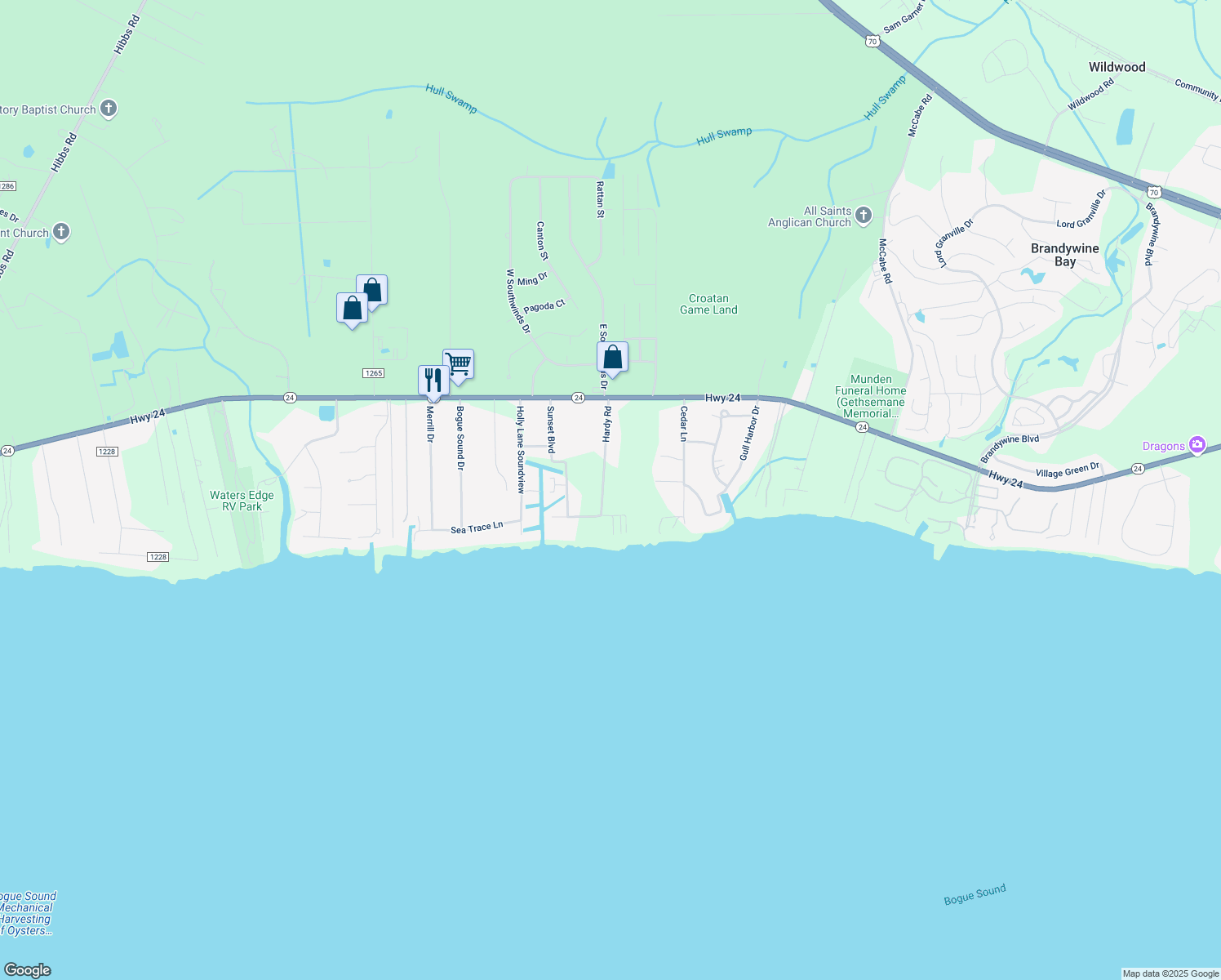 map of restaurants, bars, coffee shops, grocery stores, and more near 106 Twin Oaks Lane in Newport