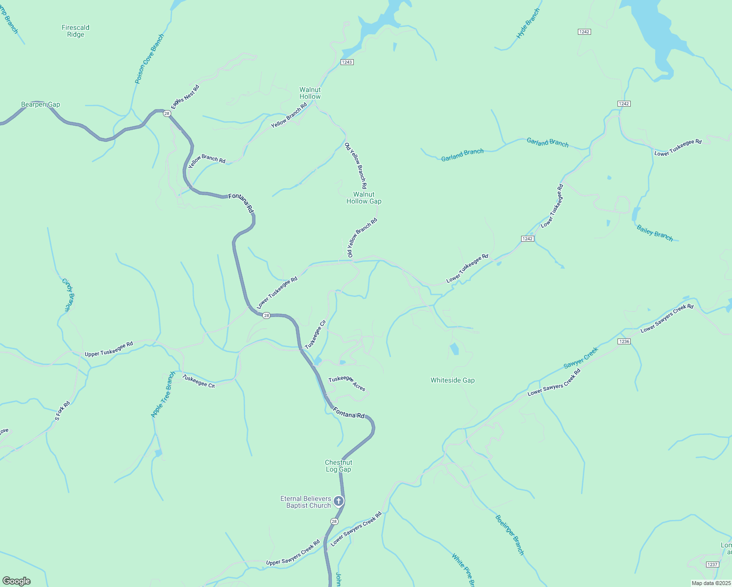 map of restaurants, bars, coffee shops, grocery stores, and more near Tuskeegee Circle in Robbinsville