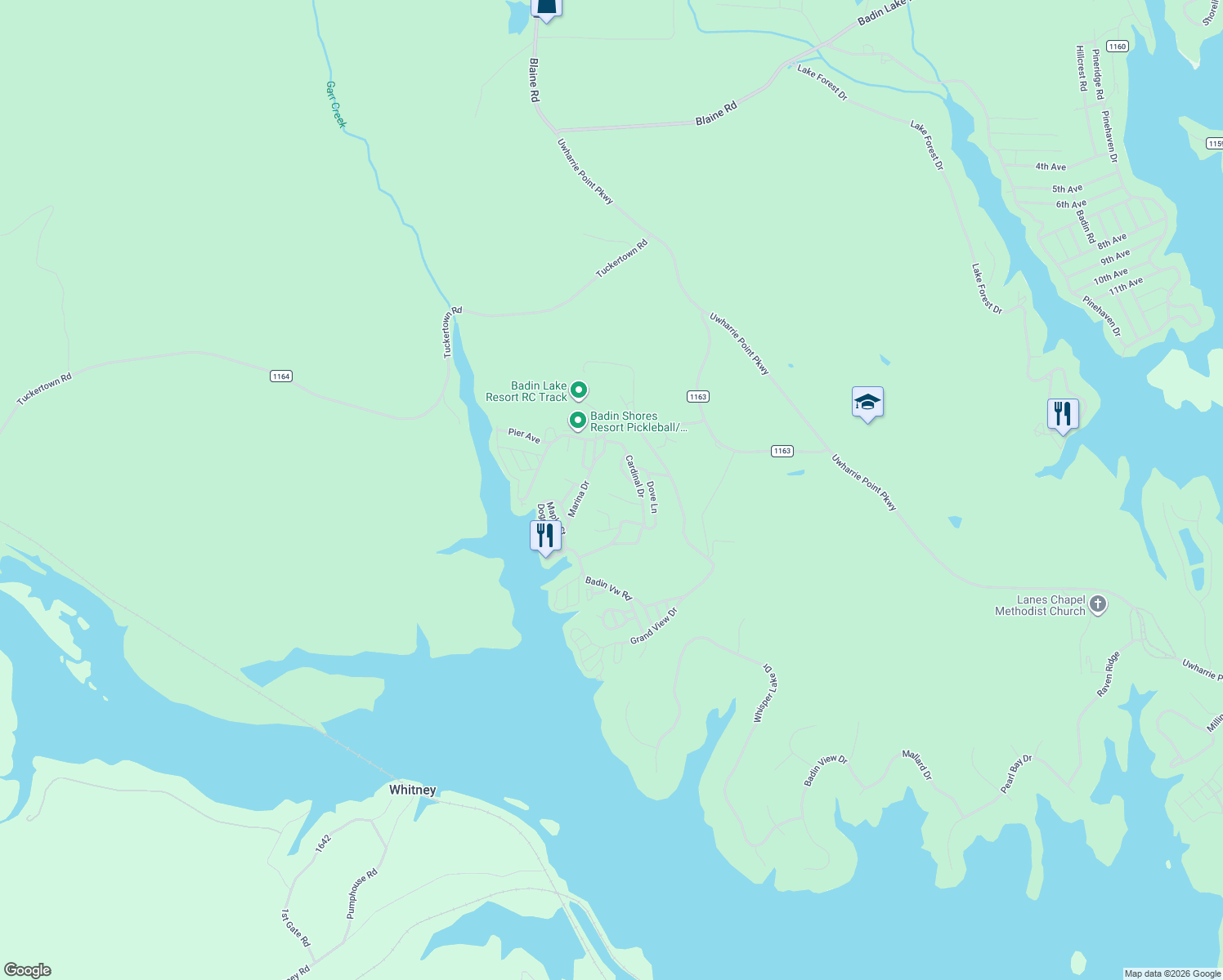map of restaurants, bars, coffee shops, grocery stores, and more near 126 Hummingbird Circle in New London