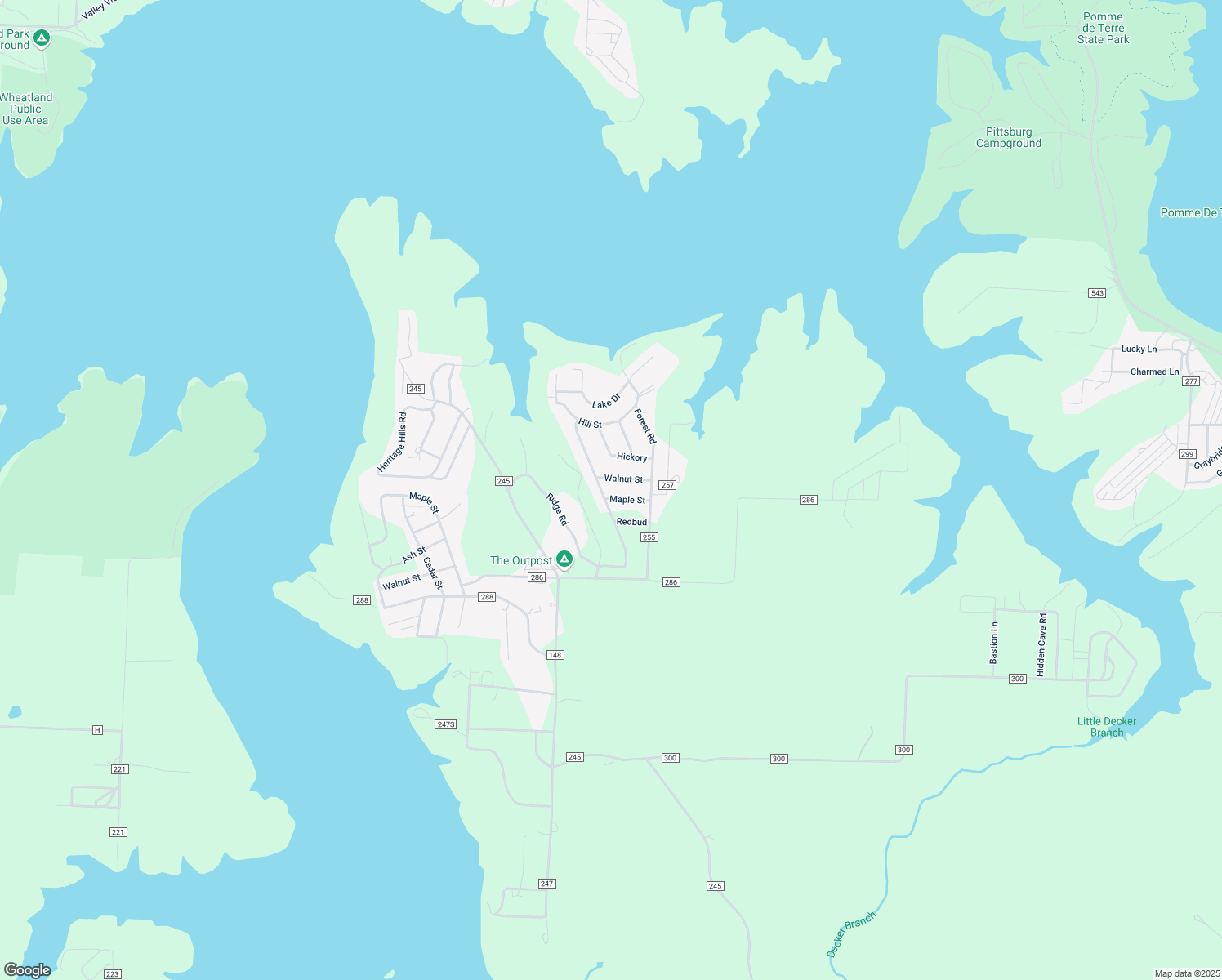 map of restaurants, bars, coffee shops, grocery stores, and more near Maple Street in Pittsburg