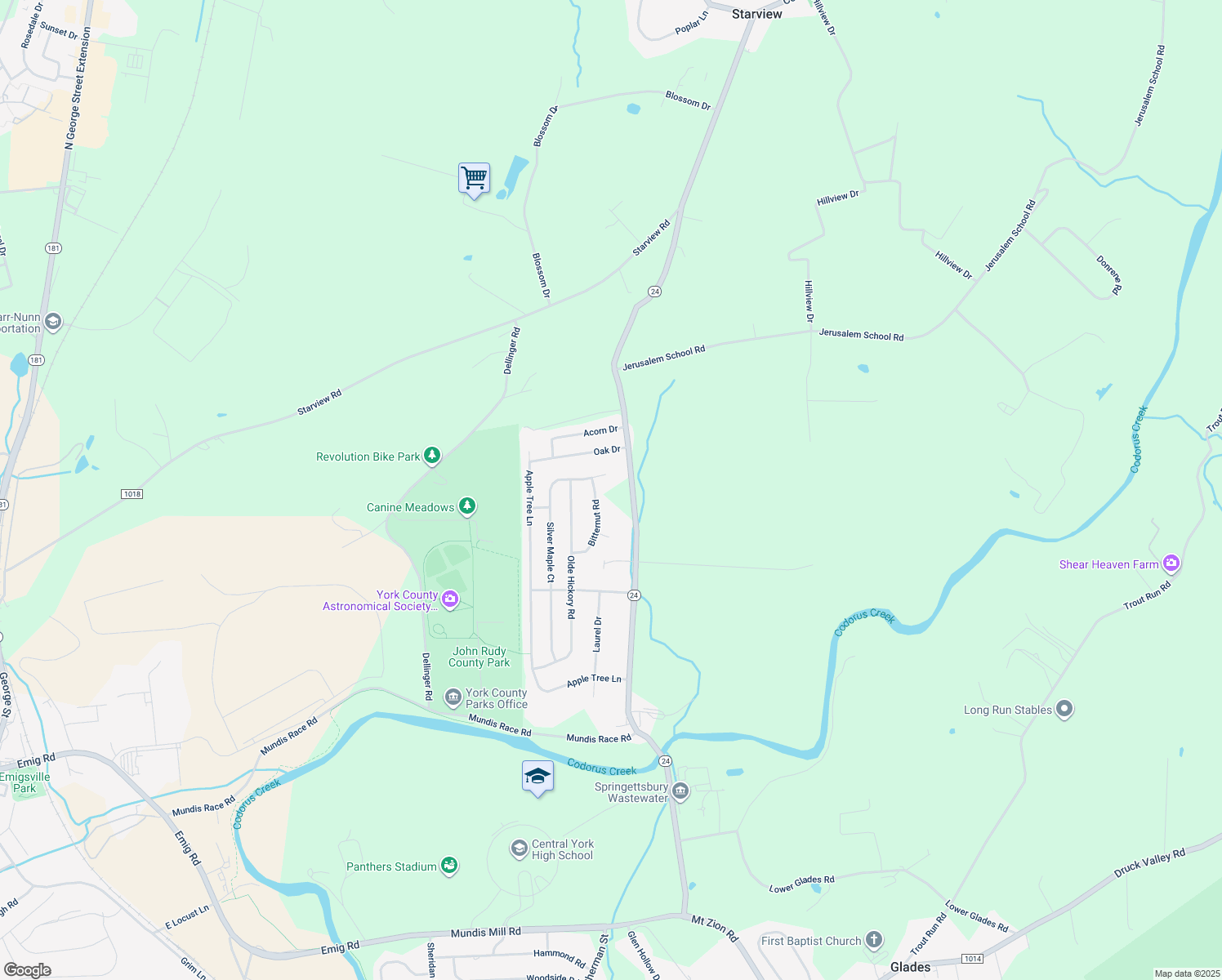 map of restaurants, bars, coffee shops, grocery stores, and more near 555 Silver Maple Court in Mount Wolf