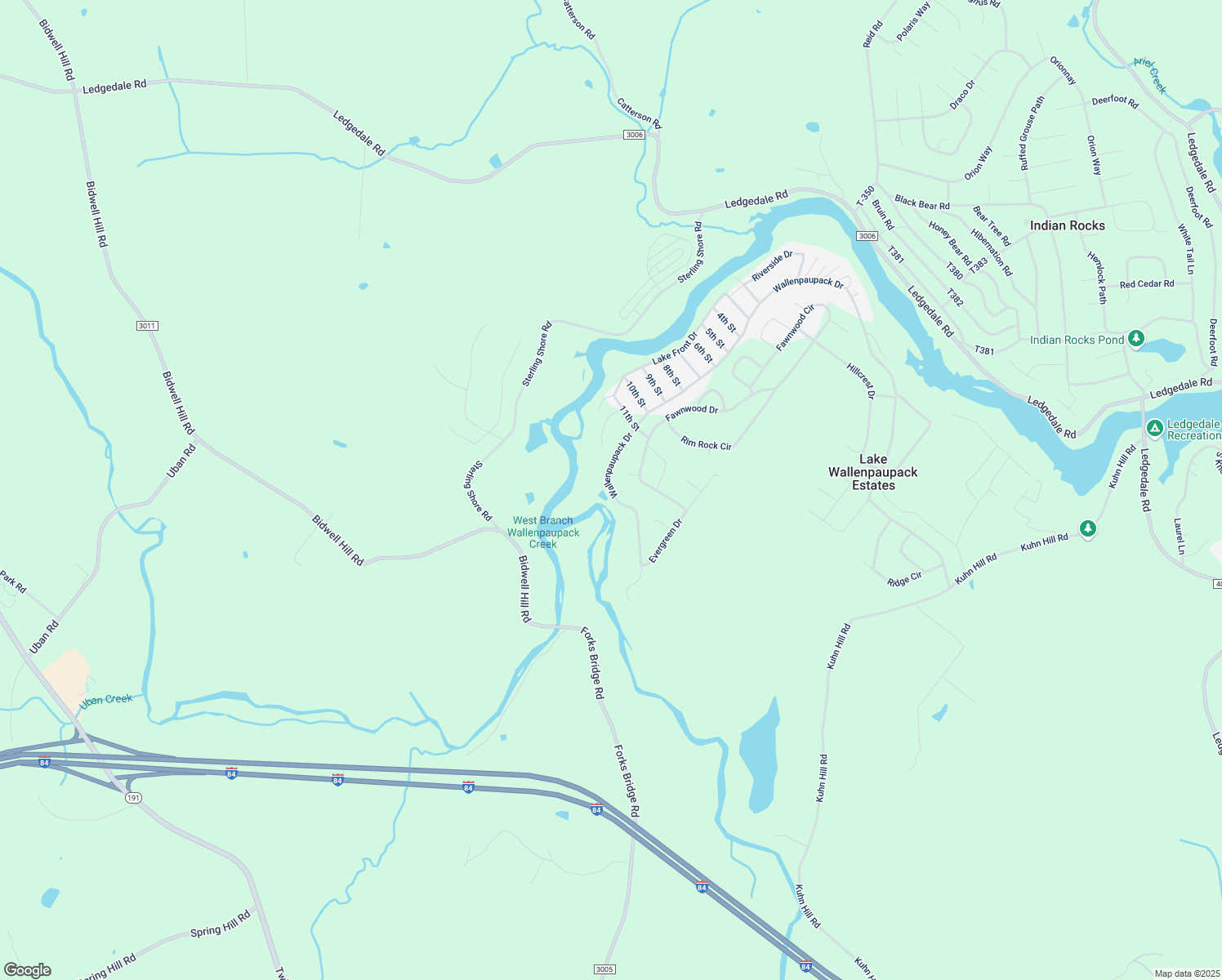 map of restaurants, bars, coffee shops, grocery stores, and more near 117 Wallenpaupack Drive in Greentown