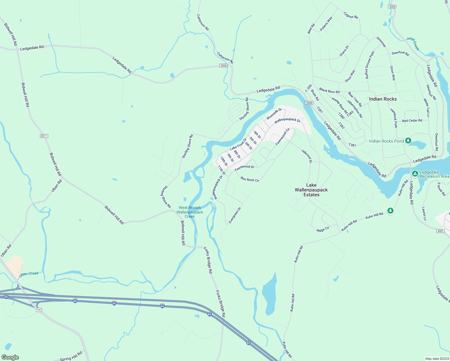 map of restaurants, bars, coffee shops, grocery stores, and more near 117-319 Wallenpaupack Drive in Greentown