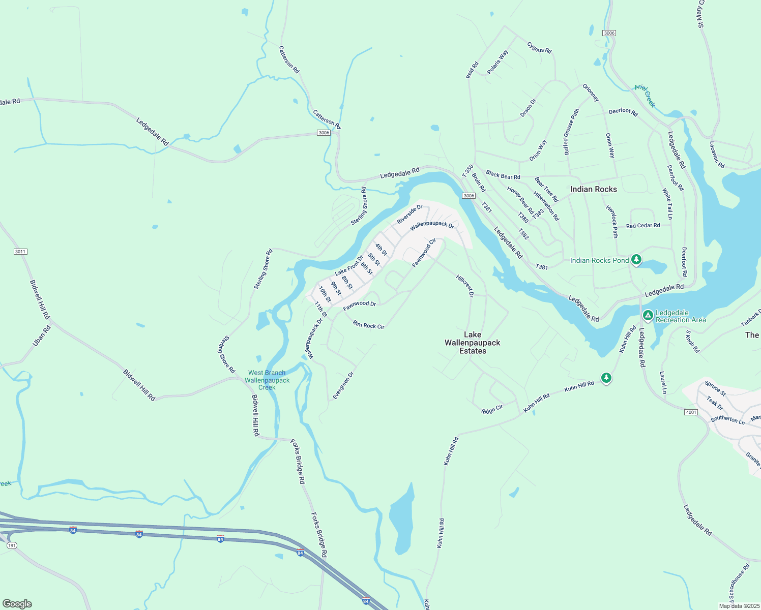 map of restaurants, bars, coffee shops, grocery stores, and more near Fawnwood Drive in Greentown