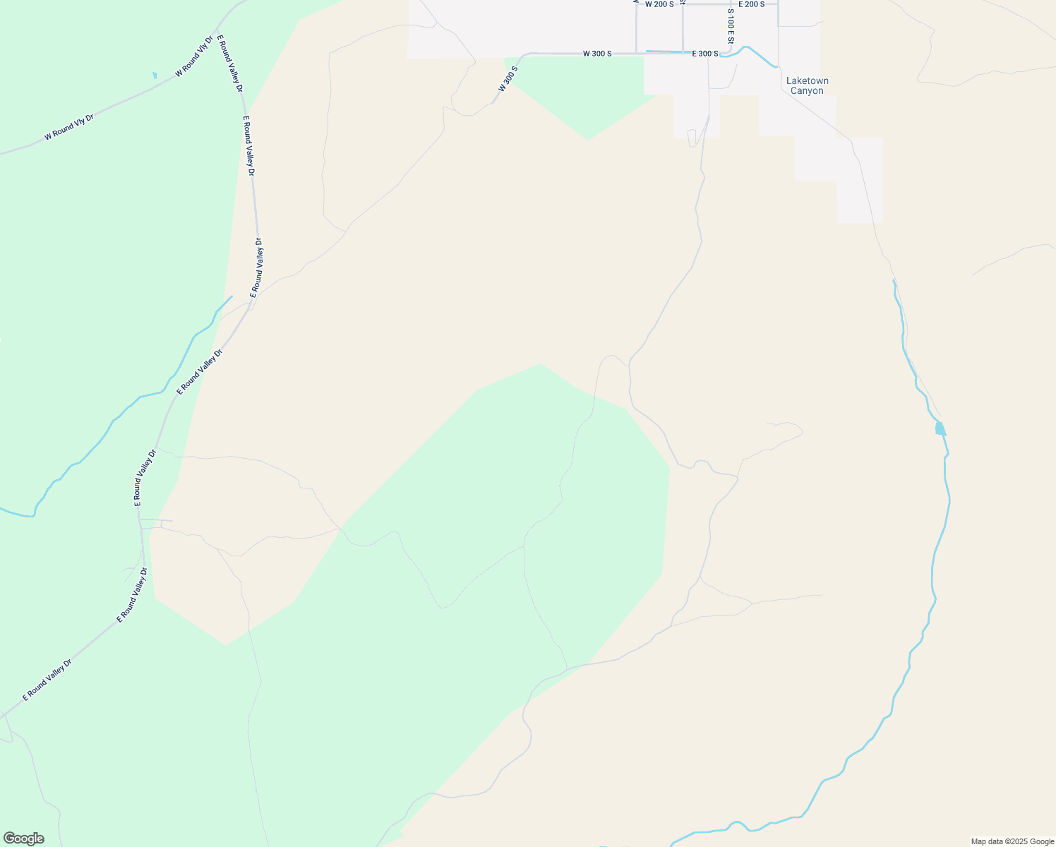 map of restaurants, bars, coffee shops, grocery stores, and more near in Laketown