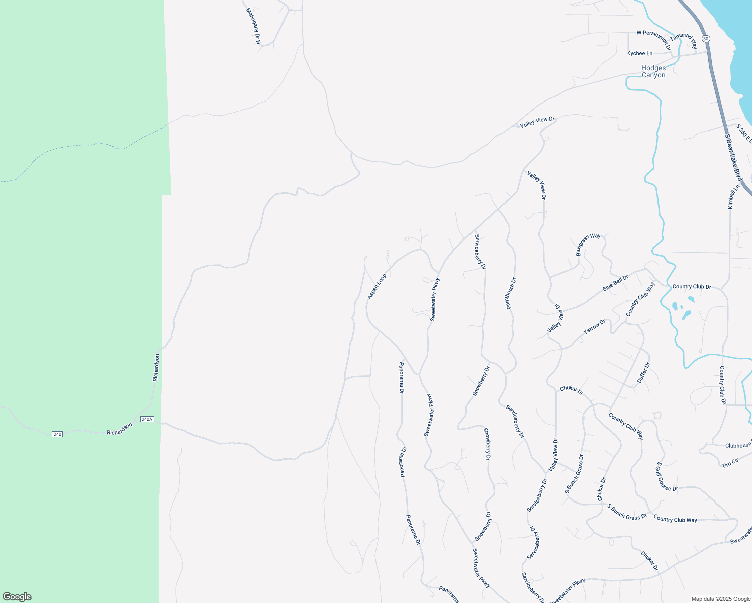 map of restaurants, bars, coffee shops, grocery stores, and more near 2430 Aspen Drive in Garden City