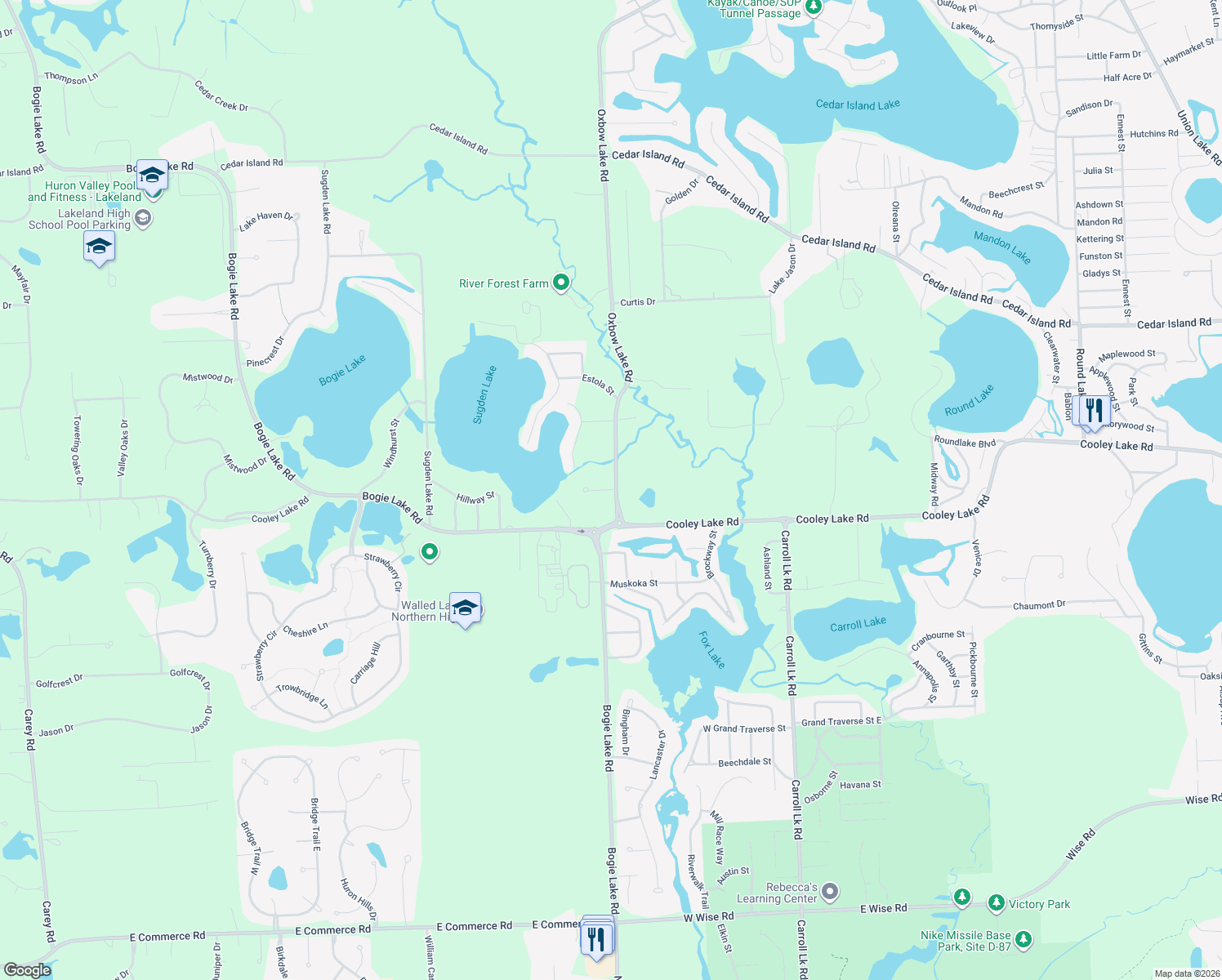 map of restaurants, bars, coffee shops, grocery stores, and more near 391 Woodstone Court in White Lake Township