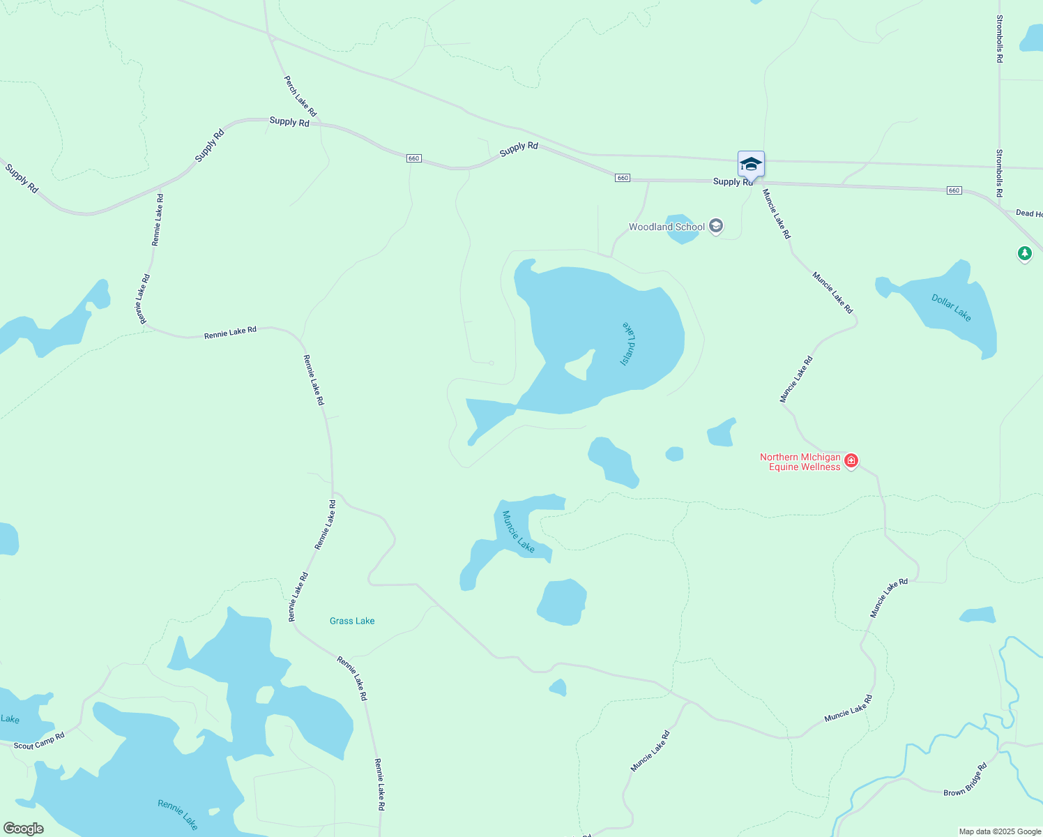 map of restaurants, bars, coffee shops, grocery stores, and more near 326 Island View Dr in Traverse City
