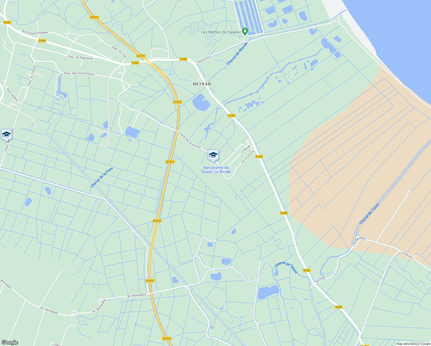 map of restaurants, bars, coffee shops, grocery stores, and more near 1 Les Arrecoins in Soulac-sur-Mer