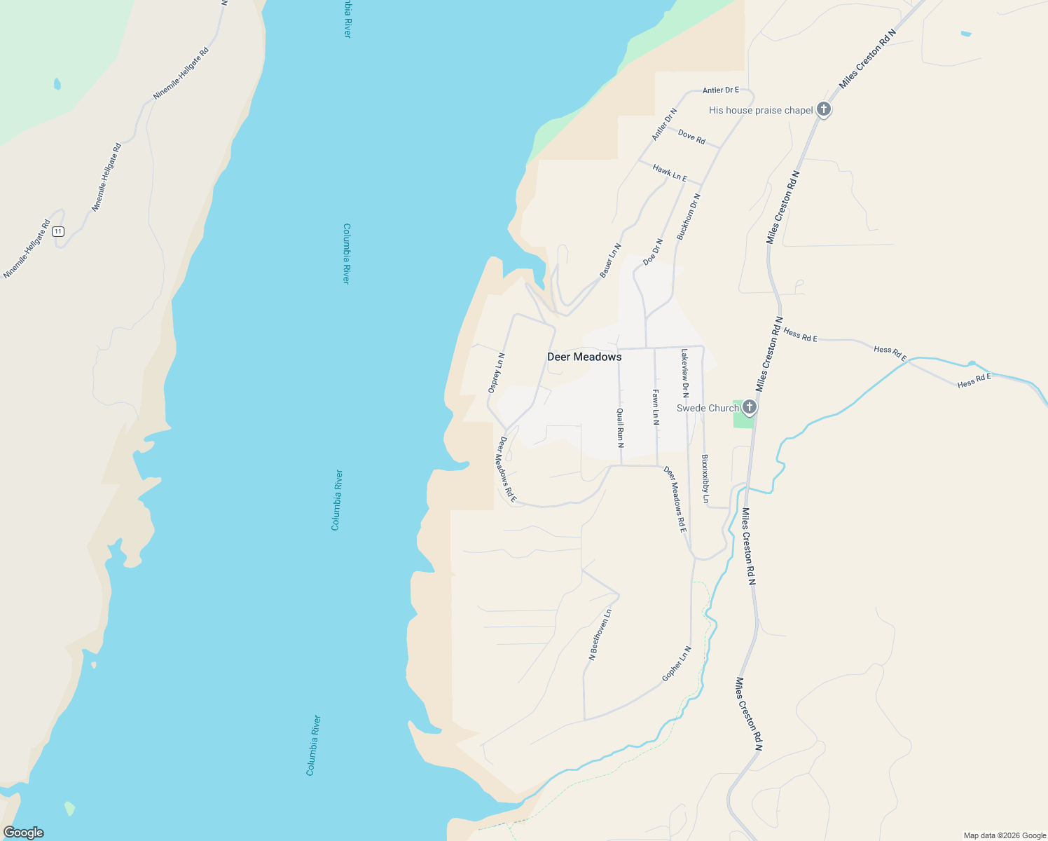 map of restaurants, bars, coffee shops, grocery stores, and more near Deer Meadows Dr N in Davenport