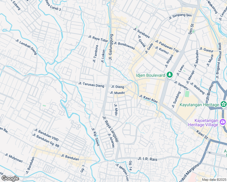 map of restaurants, bars, coffee shops, grocery stores, and more near 34 Jalan Mundu in Kota Malang