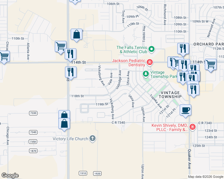 map of restaurants, bars, coffee shops, grocery stores, and more near 11706 Uxbridge Avenue in Lubbock