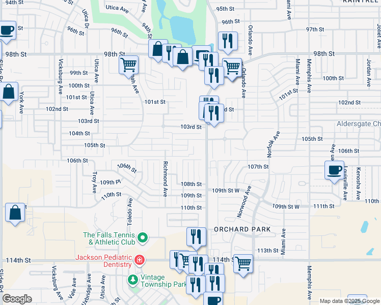 map of restaurants, bars, coffee shops, grocery stores, and more near 4417 106th Street in Lubbock