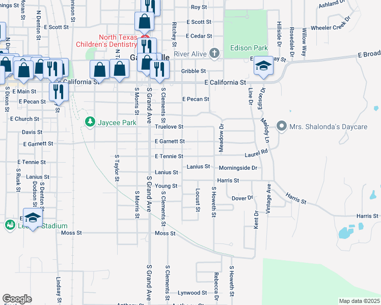 map of restaurants, bars, coffee shops, grocery stores, and more near 1425 East Tennie Street in Gainesville