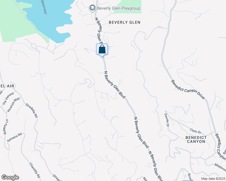 map of restaurants, bars, coffee shops, grocery stores, and more near 10437 Lisbon Lane in Los Angeles