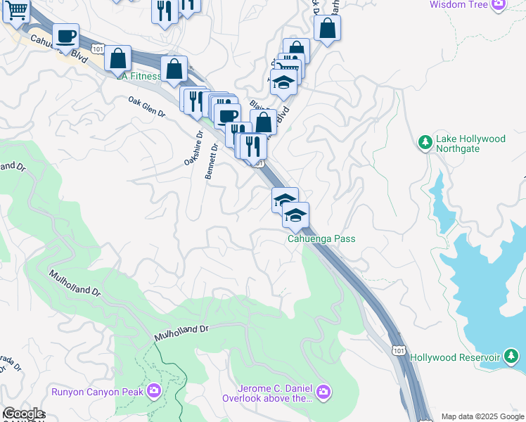 map of restaurants, bars, coffee shops, grocery stores, and more near 3135 Oakcrest Drive in Los Angeles