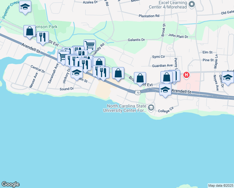 map of restaurants, bars, coffee shops, grocery stores, and more near 4008 Oak Street in Morehead City