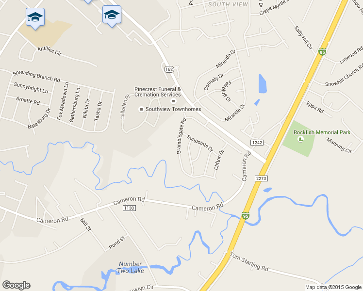 map of restaurants, bars, coffee shops, grocery stores, and more near 621 Sunpointe Drive in Hope Mills