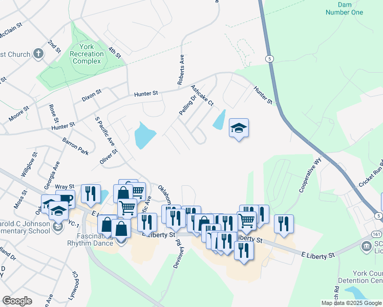 map of restaurants, bars, coffee shops, grocery stores, and more near 762 Erinbrook Court in York