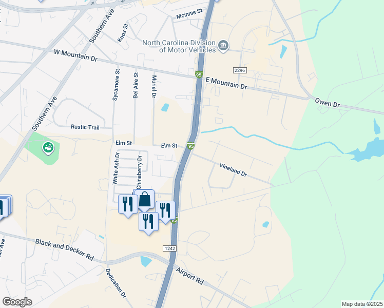 map of restaurants, bars, coffee shops, grocery stores, and more near 102 Vineland Drive in Fayetteville