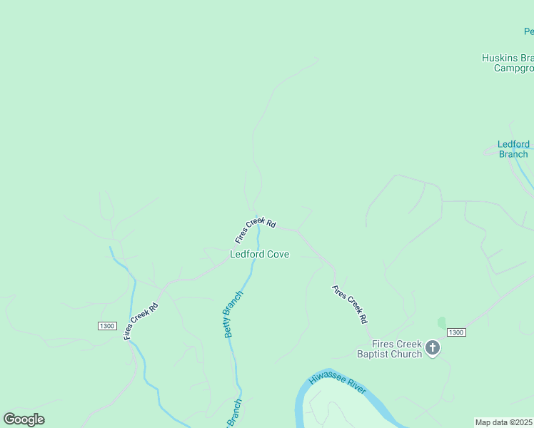 map of restaurants, bars, coffee shops, grocery stores, and more near 42 Dora Cove in Hayesville