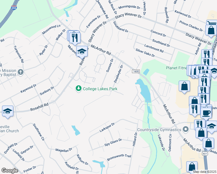map of restaurants, bars, coffee shops, grocery stores, and more near 579 Kent Street in Fayetteville